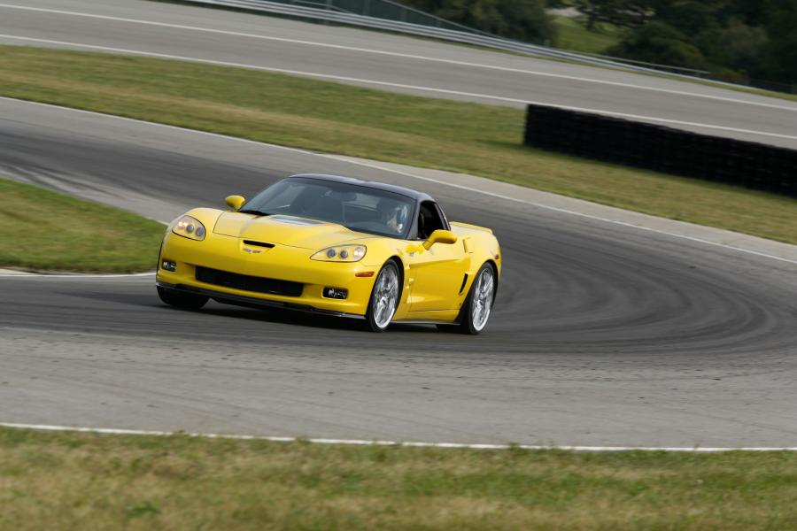  Chevrolet Corvette ZR1 2009 года  (фото 24 из 290)